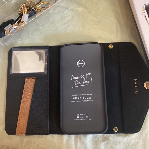 Phone cases iPhone 12 Pro Max and 12 Pro - Picture 5 of 7